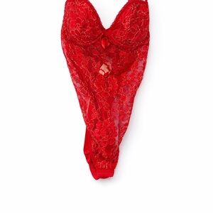 VNTG/NWT/ Victoria’s Secret GOLD label red mesh teddy